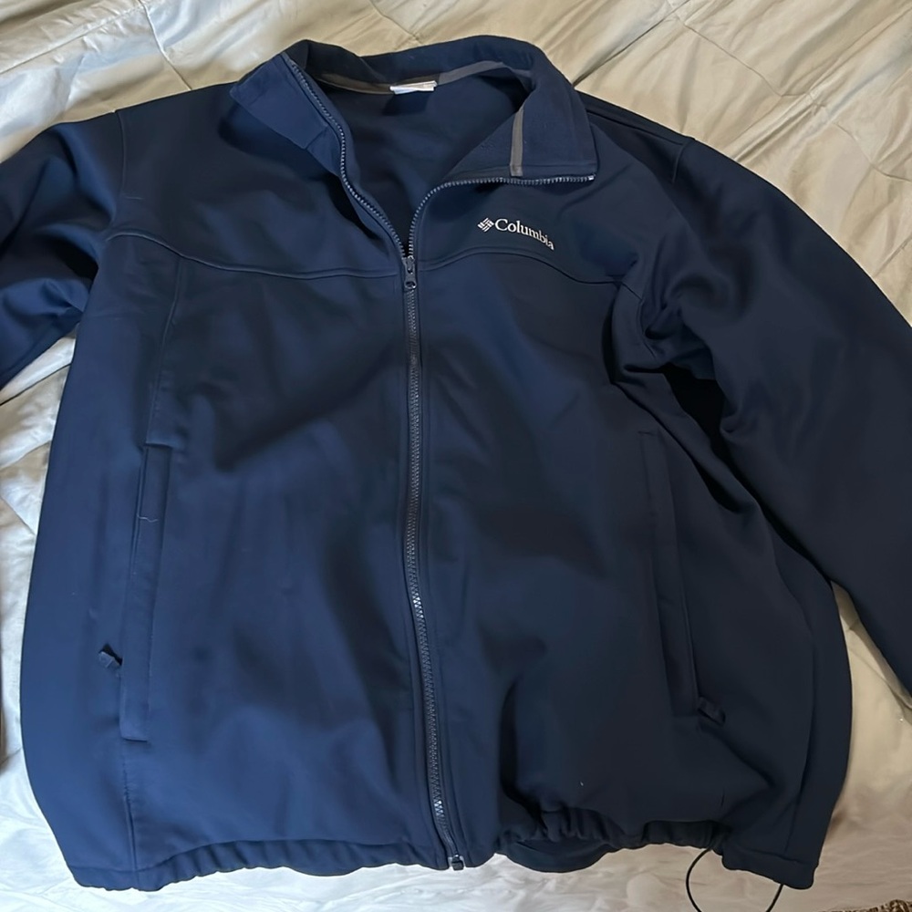 Men’s XLT Navy Blue Columbia Jacket